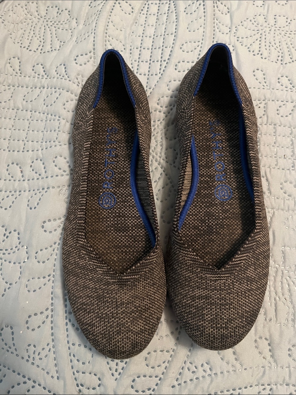 Rothy's Brown Knit Flats with pink trim size 8. Runs small.